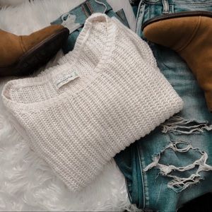 Abercrombie & Fitch White Sweater